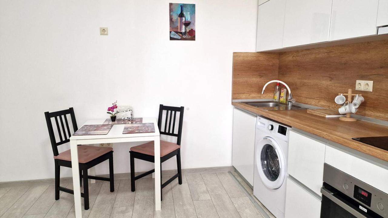 Lola Seaview Guest House. Уютный Домик В Варне Varna Buitenkant foto